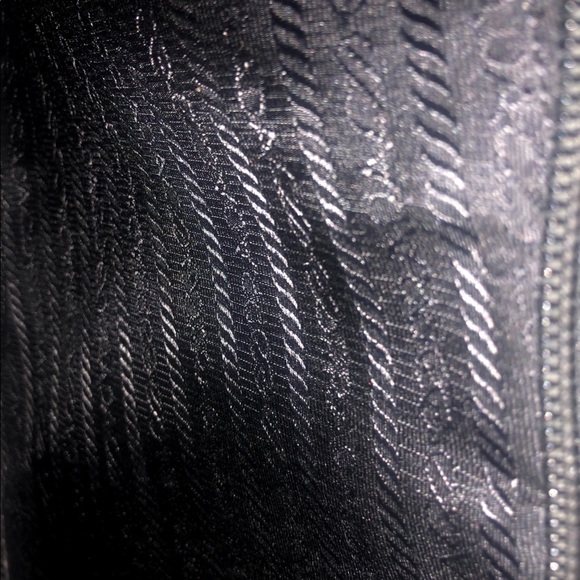 Men’s Prada messenger bag - Picture 7 of 11